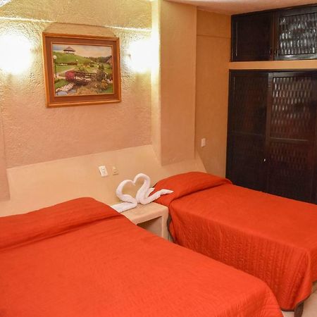 Hotel Gaby Inn Zihuatanejo Exterior foto