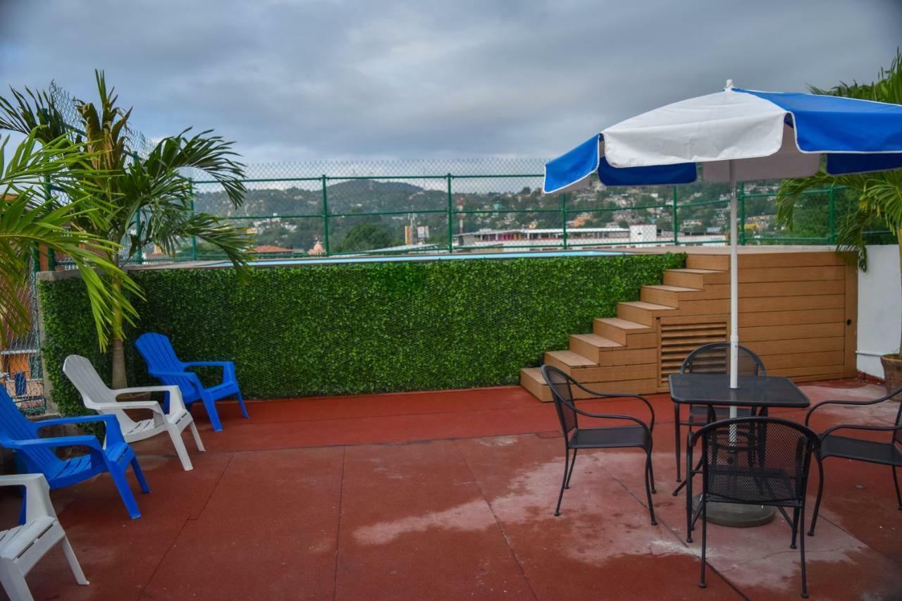 Hotel Gaby Inn Zihuatanejo Exterior foto